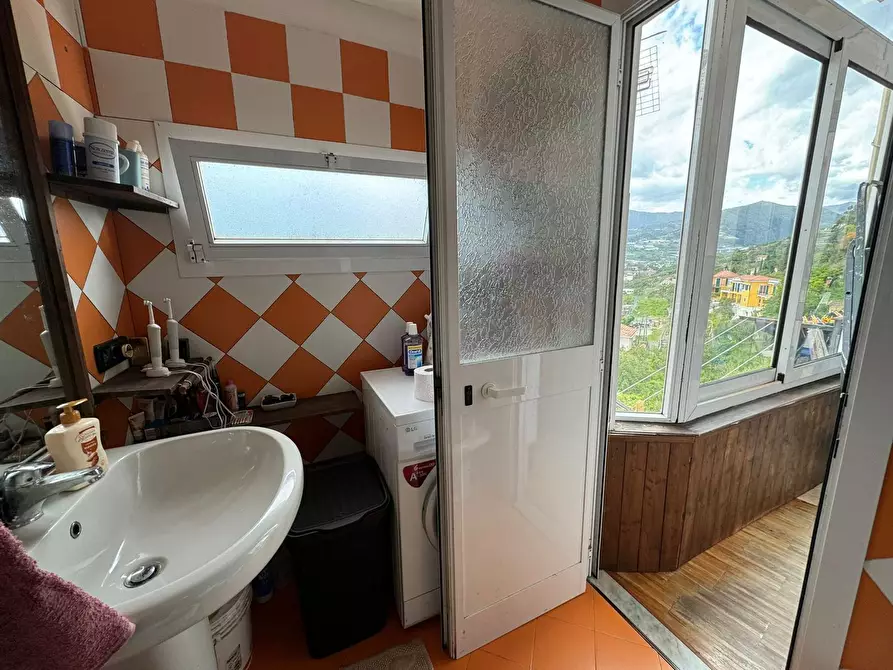 Immagine 9 di Trilocale in vendita  in Via Marsala 67 a San Remo