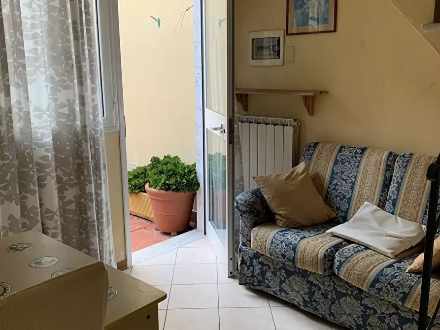 Immagine 9 di Casa semindipendente in affitto  a Viareggio