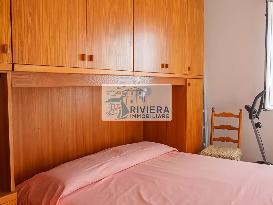 Immagine 14 di Trilocale in vendita  in Via Aurelia Ponente 86 a Santo Stefano Al Mare