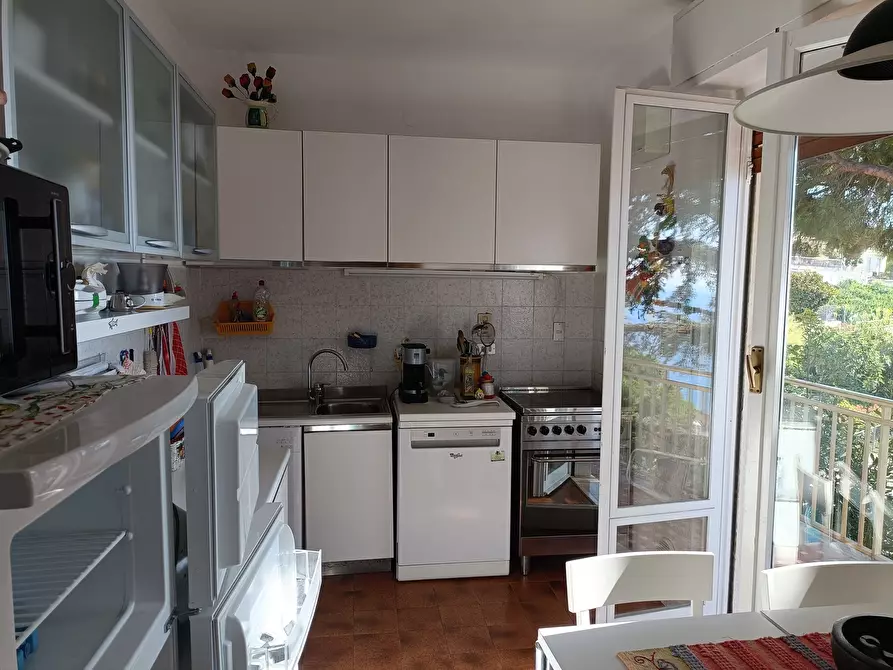 Immagine 7 di Trilocale in vendita  in Via Santo Stevi Superiore 2 a Santo Stefano Al Mare