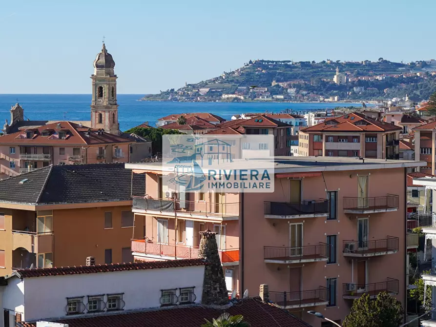 Immagine 32 di Trilocale in vendita  in Via Aurelia Ponente 86 a Santo Stefano Al Mare