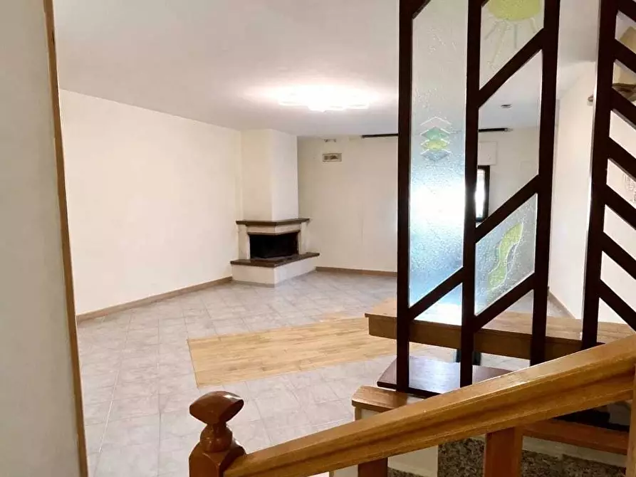 Immagine 5 di Pentalocale in vendita  in Via Giuseppe Spataro 7 a Lanciano