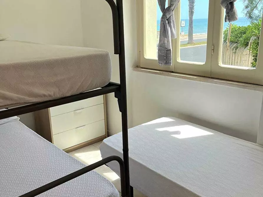Immagine 12 di Trilocale in vendita  in Via Bachelet 322 a Casalbordino