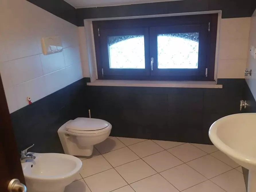 Immagine 42 di Villetta a schiera in vendita  in Via Provinciale della Rocca 44 a Santa Maria Imbaro