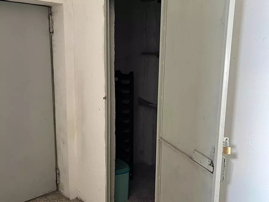 Immagine 33 di Trilocale in vendita  in Via Giangiulio Adamo 46 a Lanciano