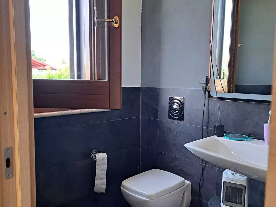 Immagine 47 di Villa in vendita  in villa andreoli a Lanciano