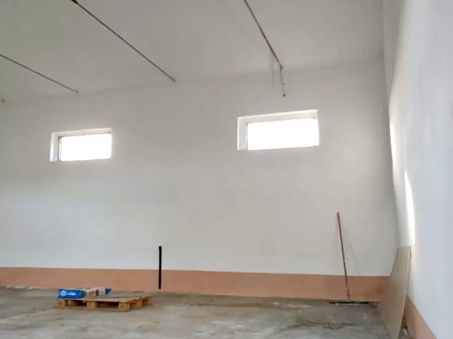 Immagine 5 di Attività artigianale in affitto  in Via Papa Giovanni XXIII' 2 a Frisa