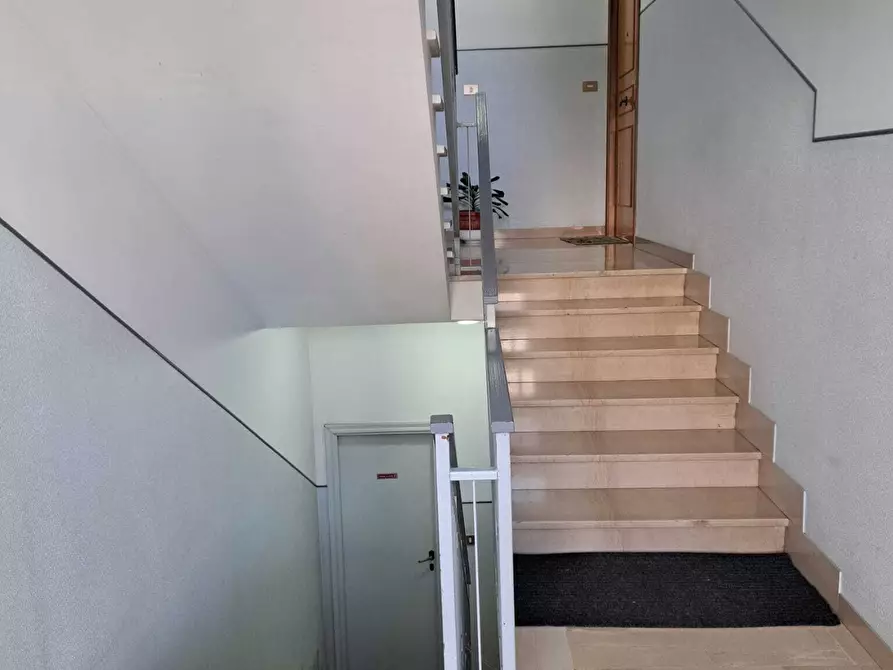 Immagine 27 di Pentalocale in vendita  in Via Martiri VI Ott. 90 a Lanciano