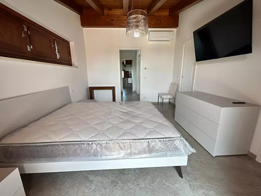 Immagine 27 di Loft/Open space in affitto  a Treglio