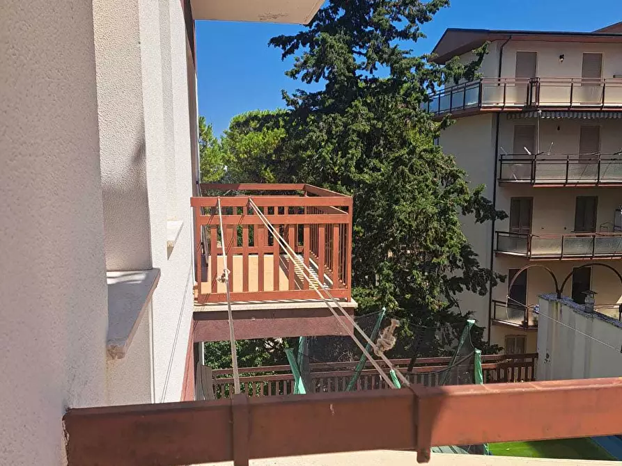 Immagine 28 di Pentalocale in vendita  in Via Martiri VI Ott. 73A a Lanciano