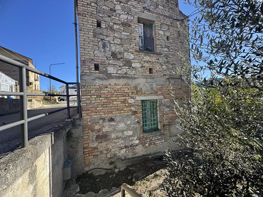Immagine 38 di Rustico / casale in vendita  a Atessa