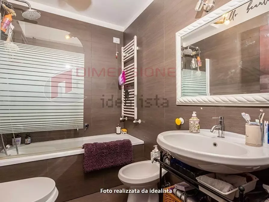 Immagine 16 di Bilocale in vendita  in Via del Fosso dell'Osa 399 a Roma