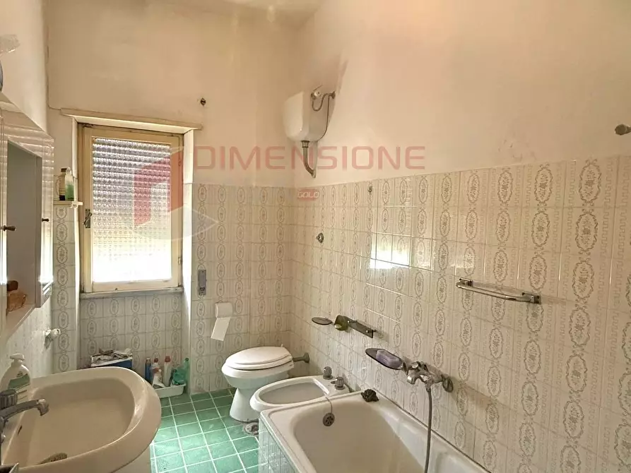 Immagine 12 di Bilocale in vendita  in Via Massa di San GiulianoVia di Massa San Giuliano a Roma