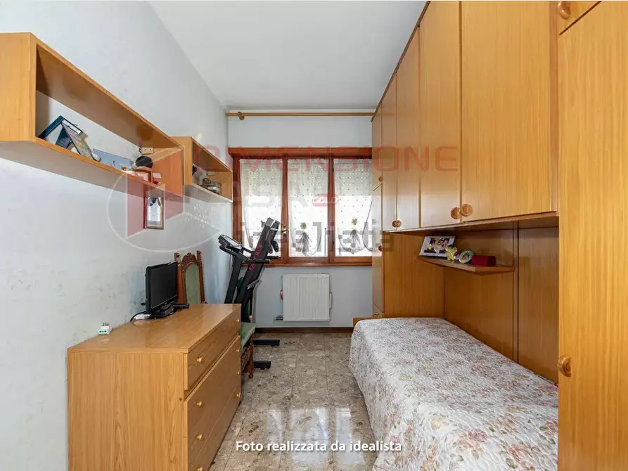 Immagine 11 di Trilocale in vendita  in Via Dameta a Roma