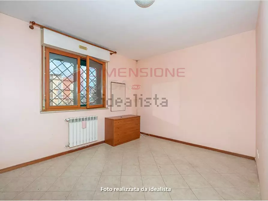 Immagine 10 di Trilocale in vendita  in VIA DEL FOSSO DELL'OSA a Roma