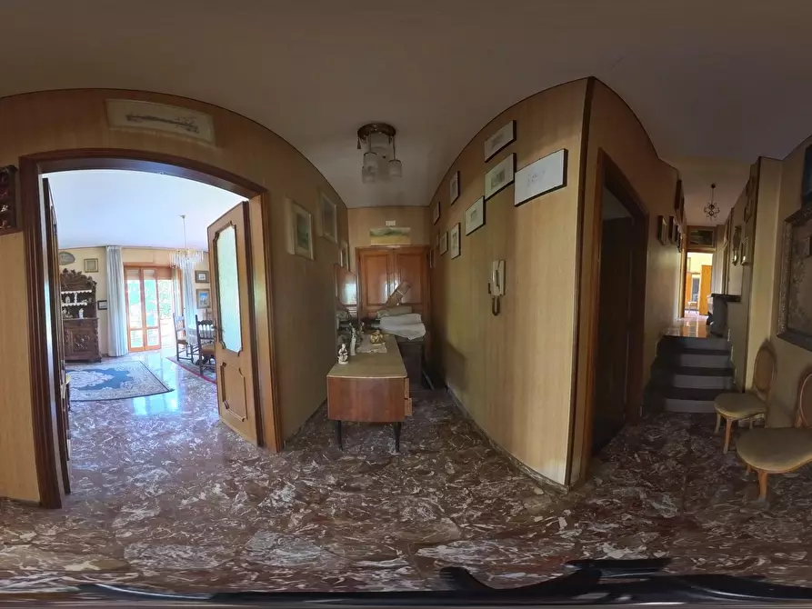 Immagine 10 di Palazzo in vendita  in Via Giovanni Pascoli 18 a Morlupo