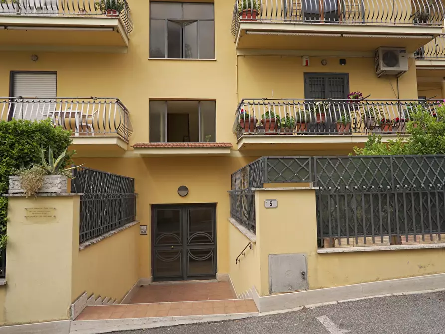 Immagine 24 di Attico in vendita  in Via Giuseppe di Vittorio 5 a Morlupo