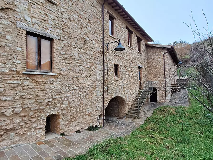 Immagine 1 di Quadrilocale in vendita  in Via Folignate 1 a Visso