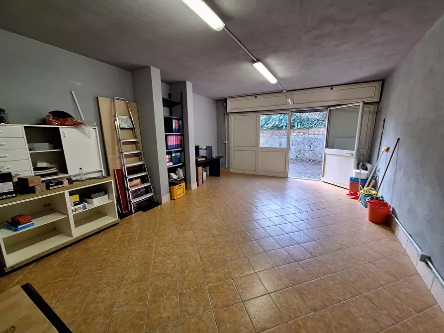 Immagine 50 di Quadrilocale in vendita  in Via Flaminia 104 a Castelnuovo Di Porto