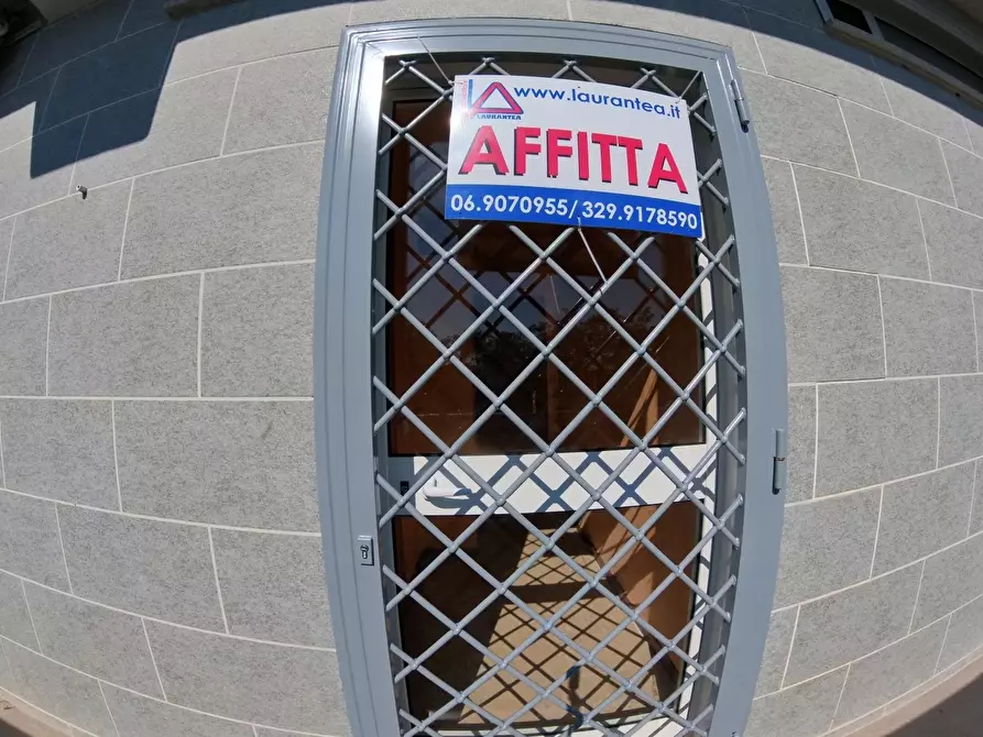 Immagine 18 di Locale commerciale in affitto  in Via San Michele 22 a Morlupo