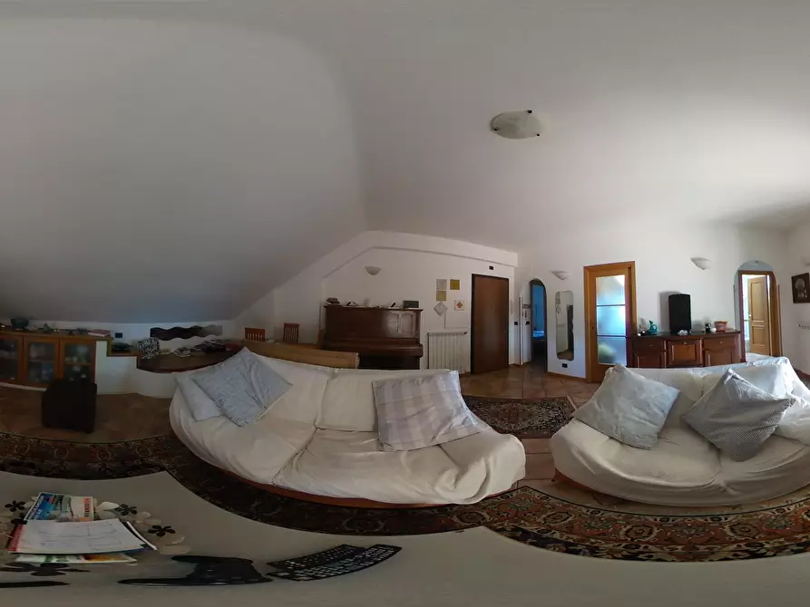 Immagine 27 di Attico in vendita  in Via Giuseppe di Vittorio 5 a Morlupo