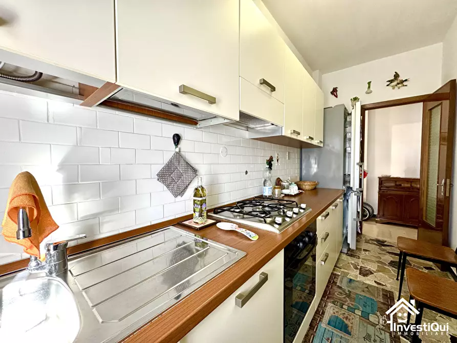 Immagine 14 di Bilocale in vendita  in Via Goffredo Mameli 125 a Pietra Ligure