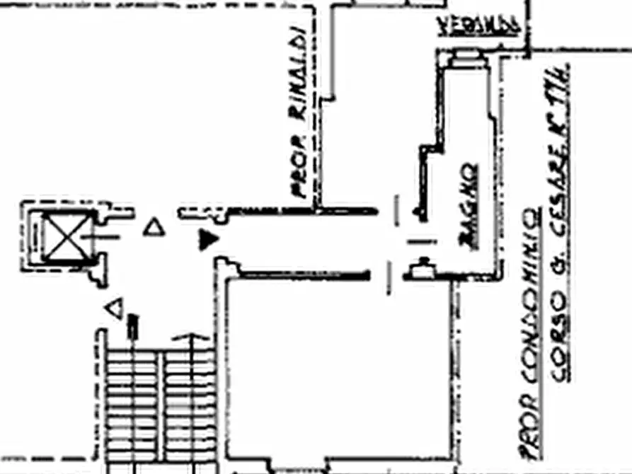 Immagine 23 di Bilocale in vendita  in Via Sempione 144 a Torino