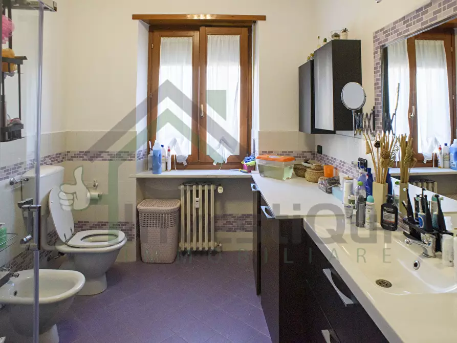 Immagine 22 di Quadrilocale in vendita  in Via Battitore 67 a Ciriè