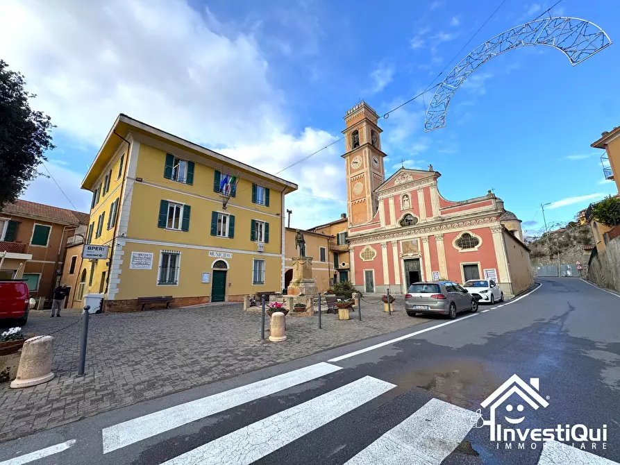 Immagine 2 di Pentalocale in vendita  in Piazza Umberto 1 a Tovo San Giacomo