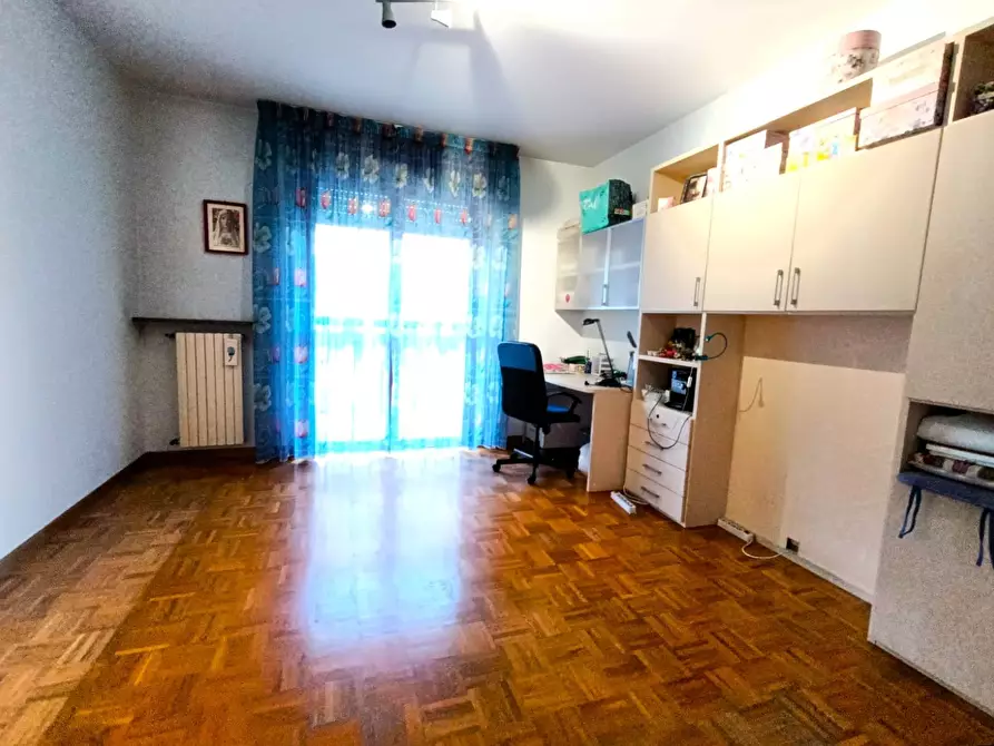 Immagine 15 di Pentalocale in vendita  in Via Villarbasse 32 a Torino