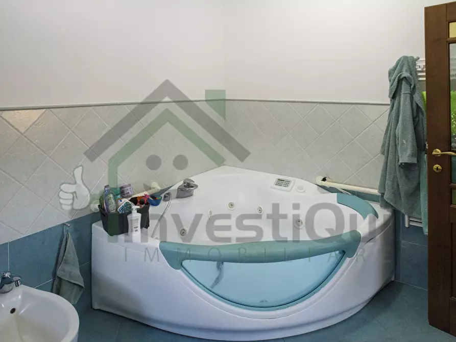 Immagine 40 di Villa in vendita  in Viale Paradiso a Rivarossa