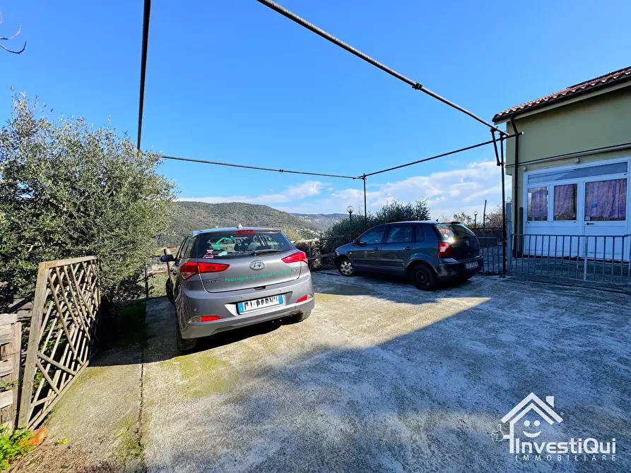 Immagine 33 di Trilocale in vendita  in Via Ranzi 176B a Pietra Ligure