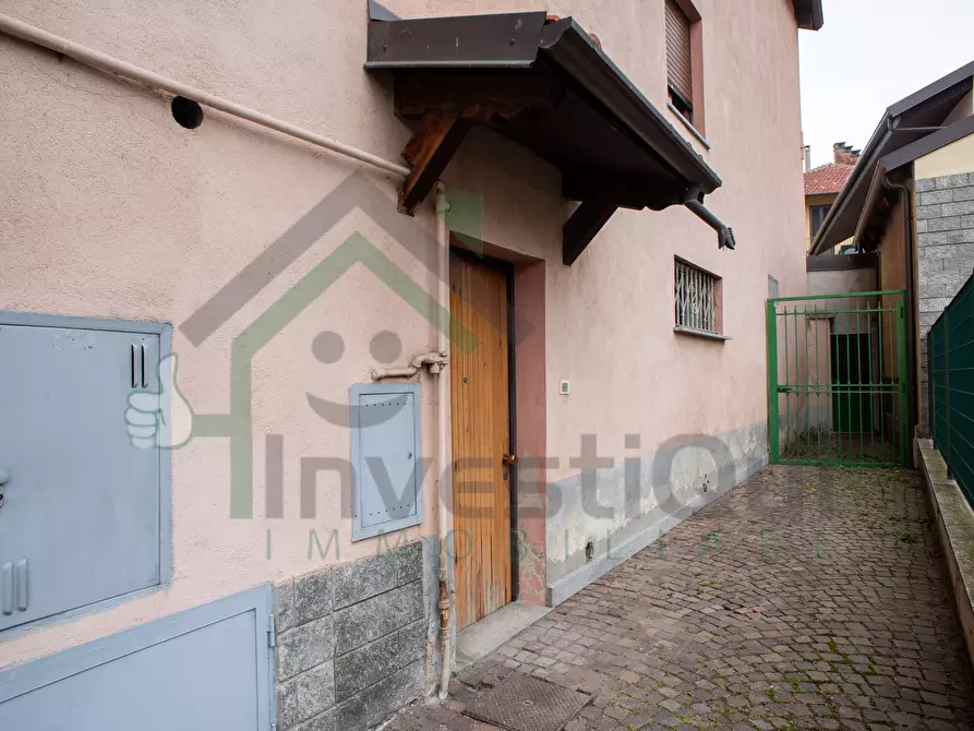 Immagine 22 di Bilocale in vendita  in Via Montebello 22 a Ciriè