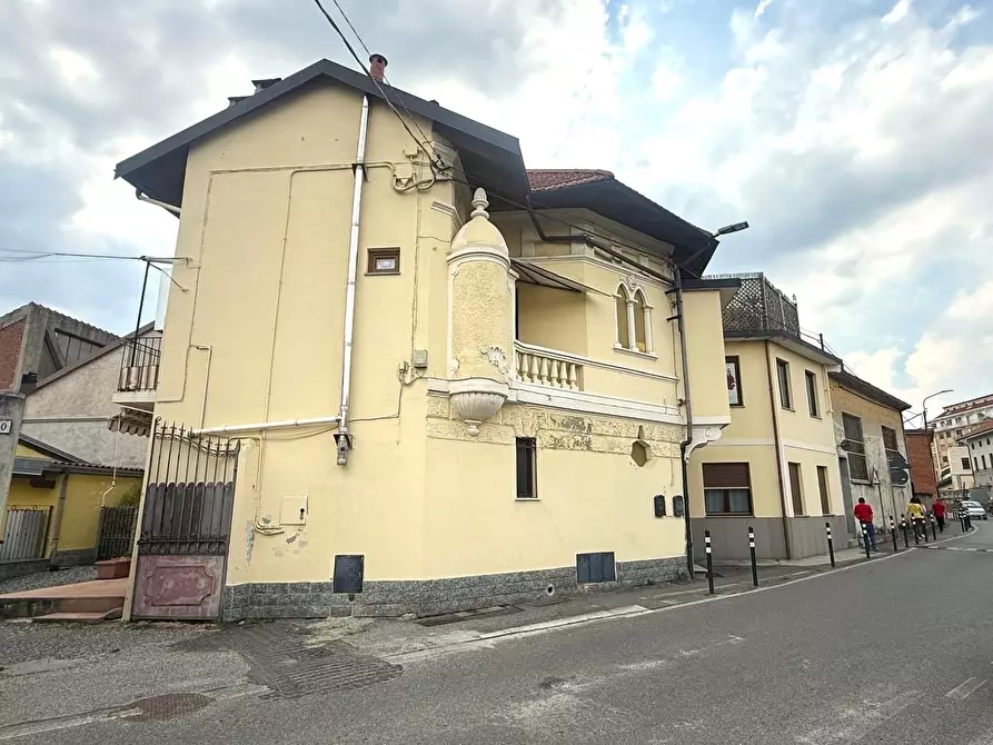 Immagine 9 di Pentalocale in vendita  in Via Taneschie 18 a Ciriè