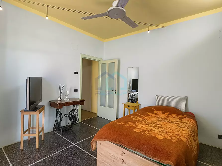 Immagine 9 di Trilocale in vendita  in Via Giuseppe Cesare Abba 2 a Savona