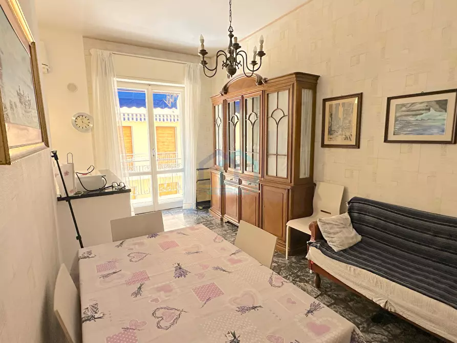 Immagine 5 di Quadrilocale in vendita  in Via Napoleone Buonaparte 1 a Alassio