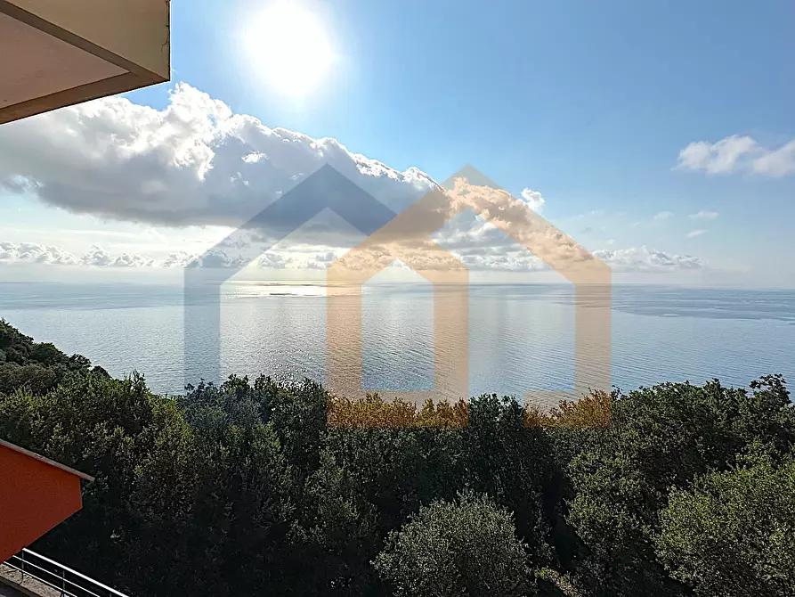 Immagine 2 di Quadrilocale in vendita  in Via de Negri 8 a Bergeggi