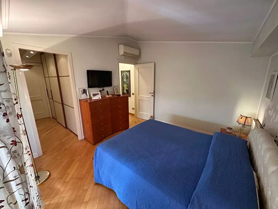 Immagine 14 di Attico in vendita  in via prenestina 1200 a Roma