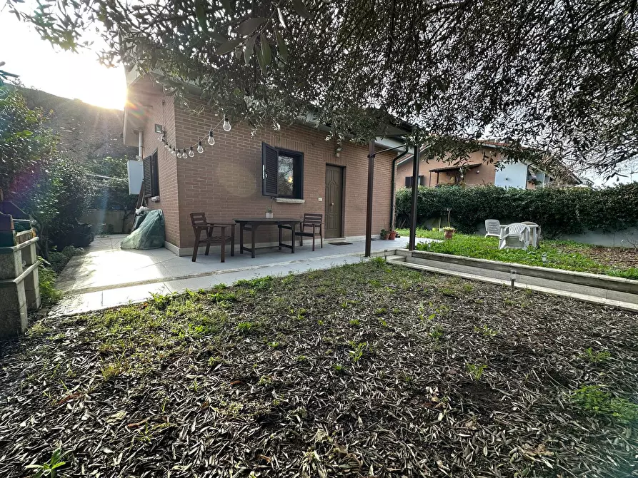 Immagine 14 di Casa indipendente in vendita  in Via Svetonio 15 a Guidonia Montecelio