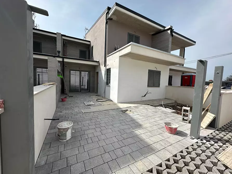 Immagine 27 di Villa in vendita  in Viale Valle dell'Aniene 22 a Guidonia Montecelio