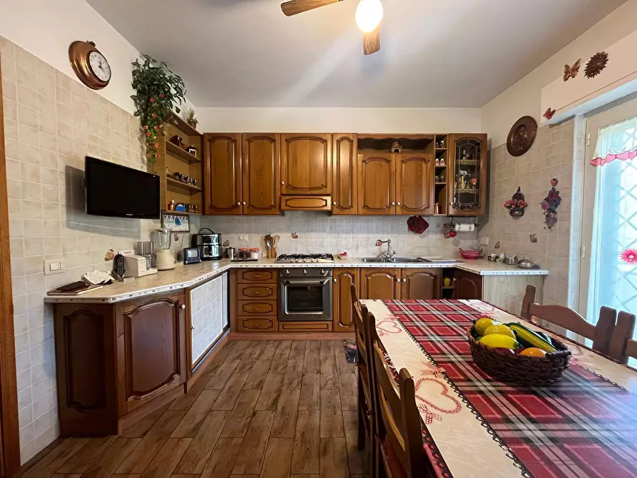 Immagine 7 di Quadrilocale in vendita  in Via Palombarese 124 a Fonte Nuova