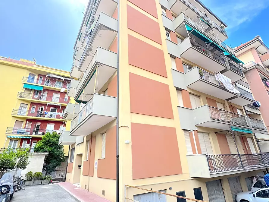 Immagine 22 di Trilocale in vendita  a Lavagna