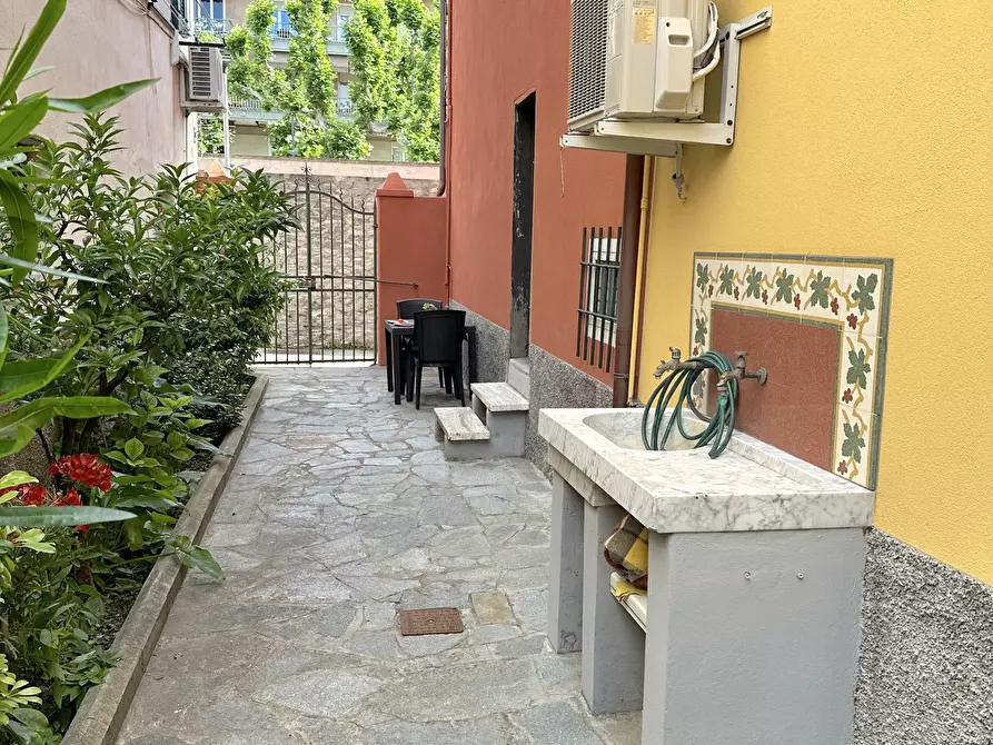 Immagine 12 di Bilocale in affitto  a Chiavari