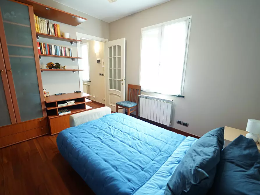 Immagine 19 di Trilocale in affitto  a Chiavari