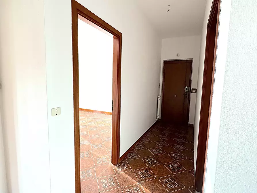 Immagine 13 di Trilocale in affitto  a Leivi