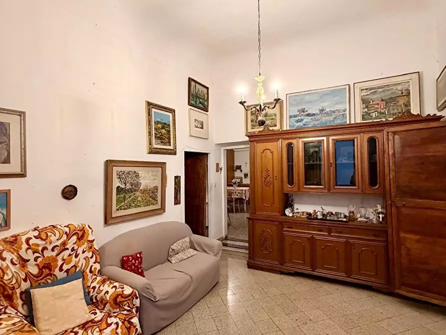 Immagine 13 di Appartamento in vendita  in Piazza Santa Trinita a Firenze