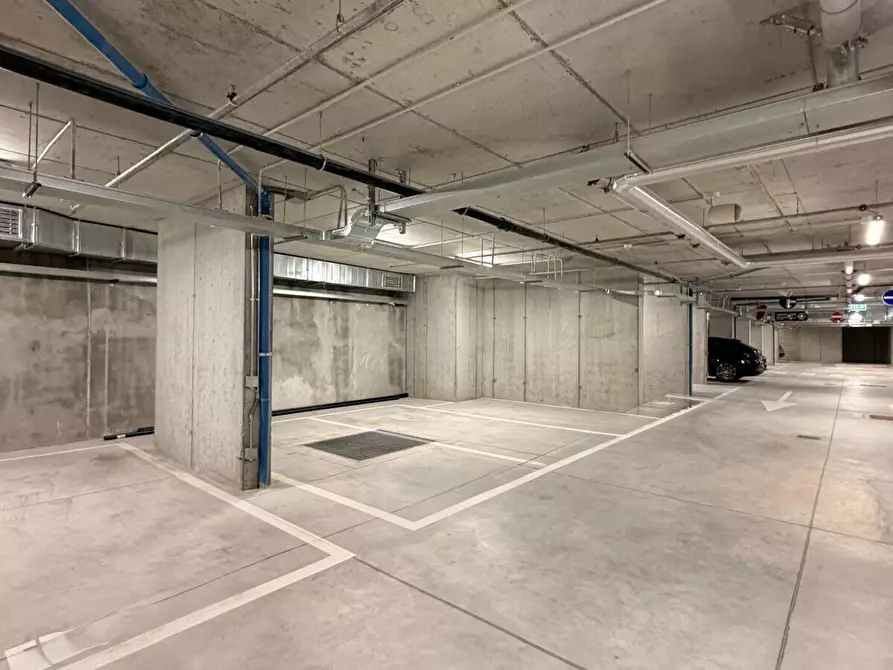 Immagine 5 di Garage in affitto  in Via Solferino a Firenze