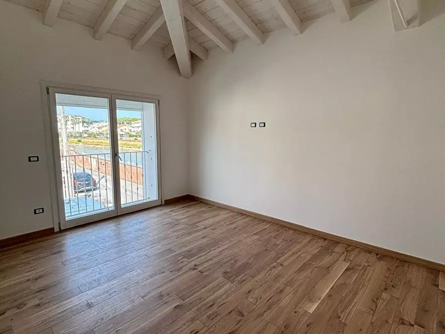 Immagine 10 di Appartamento in vendita  in Via Fossa Abate a Camaiore