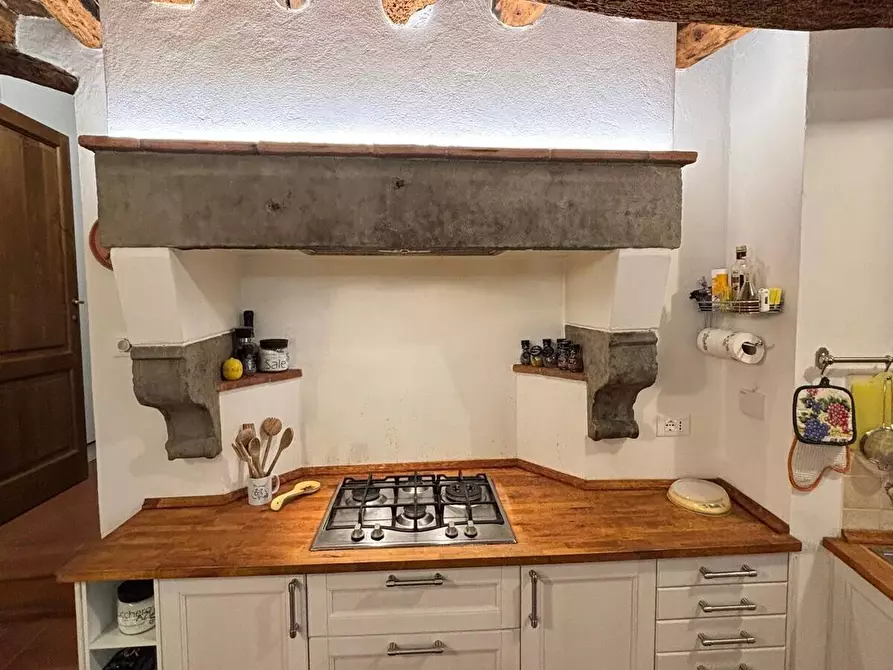 Immagine 5 di Bilocale in vendita  in Via del Desco a Impruneta