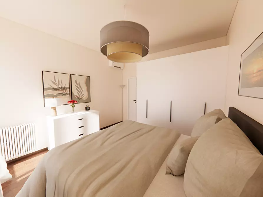 Immagine 8 di Quadrilocale in vendita  in Via Ugo Foscolo a Camaiore